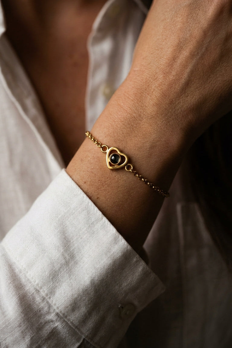 PhilU-Australia-Personalised-Classic-Heart-Photo-Projection-Bracelet-Model-Female